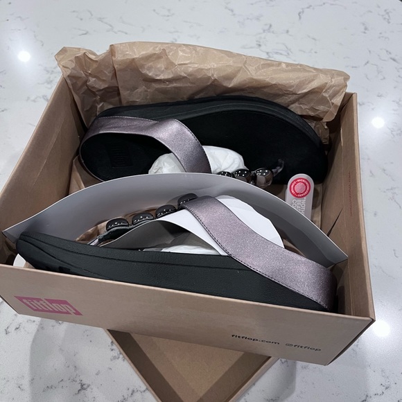 NWOT - Fitflop Rola pewter toe wedge sandal - Picture 3 of 7